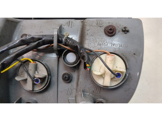 Задний фонарь          