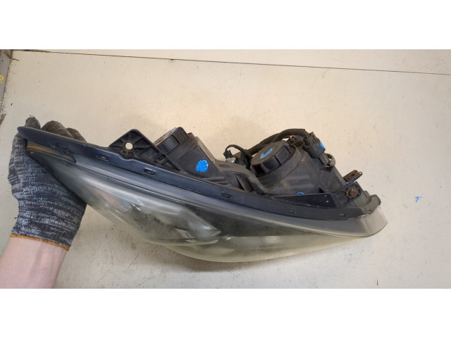 Фара передняя  KIA Ceed 2007-2012 правая 