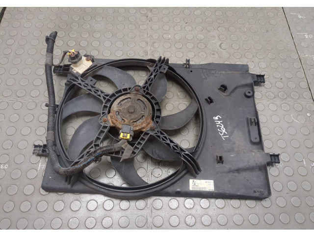 Вентилятор радиатора  Fiat Punto Evo 2009-2012           