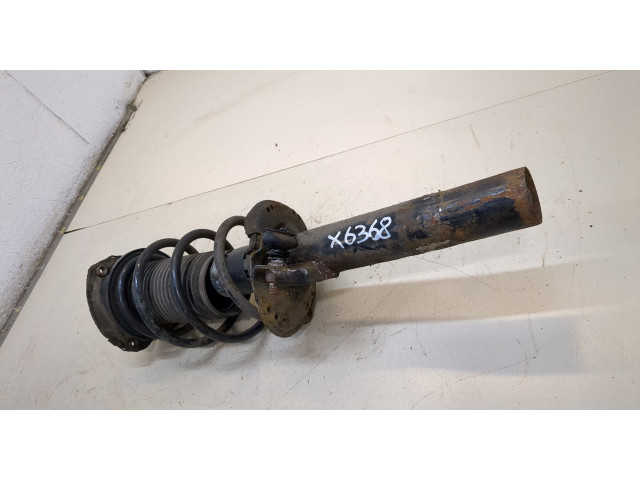 Стойка амортизатора Skoda Octavia (A7) 2017-2021 5Q0413023HB, 5Q0411105GF