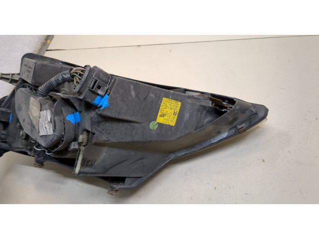 Фара передняя Ford Galaxy 2000-2006 правая