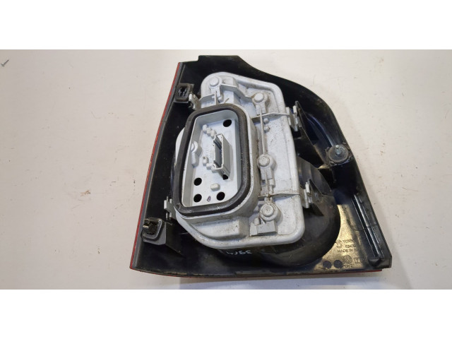 Задний фонарь          