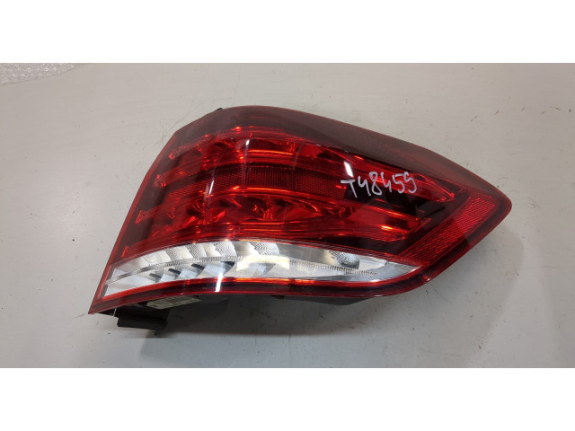 Задний фонарь          