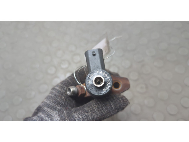 Форсунка топливная  KIA Sorento BL 2002-2011         