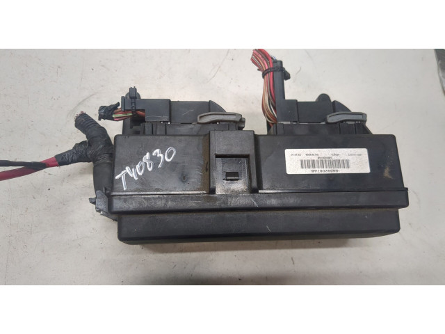 Блок предохранителей Jeep Grand Cherokee 2004-2010 04692087AB