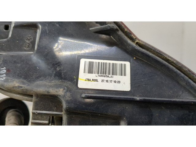 Задний фонарь          