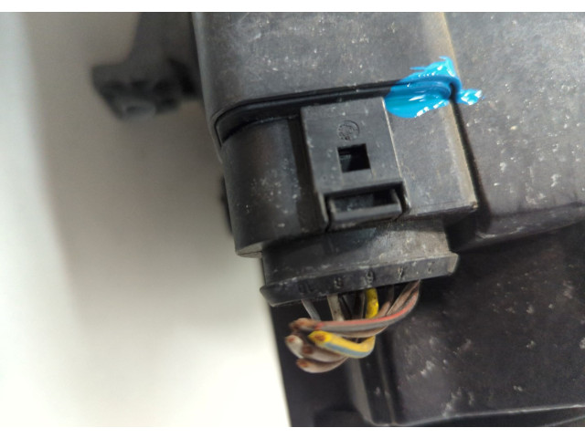 Фара передняя  Volkswagen Passat 6 2005-2010 правая 