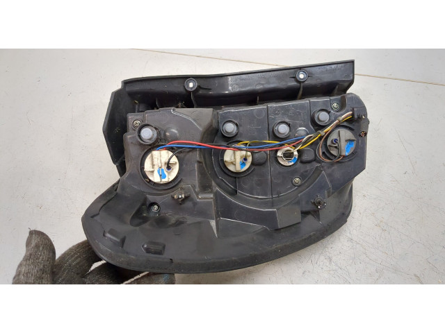 Задний фонарь 20977720