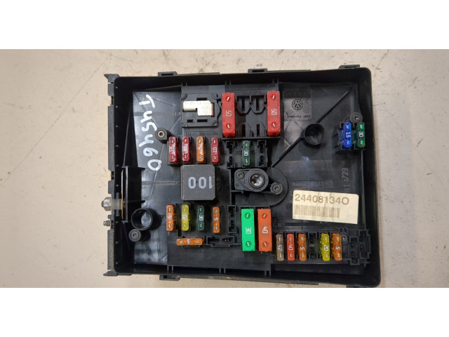 Блок предохранителей Volkswagen Golf 6 2009-2012