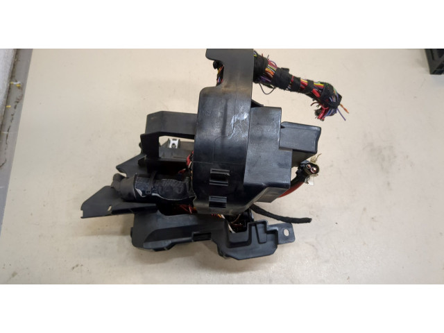 Блок предохранителей Skoda Octavia (A7) 2013-2023