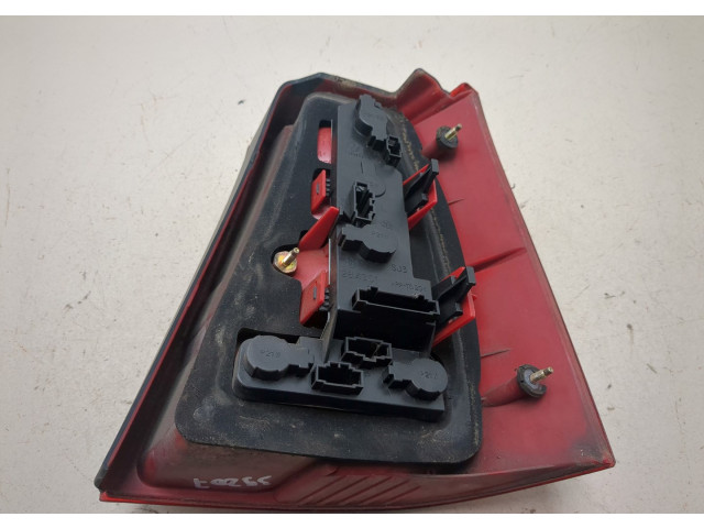 Задний фонарь 1J6945095S