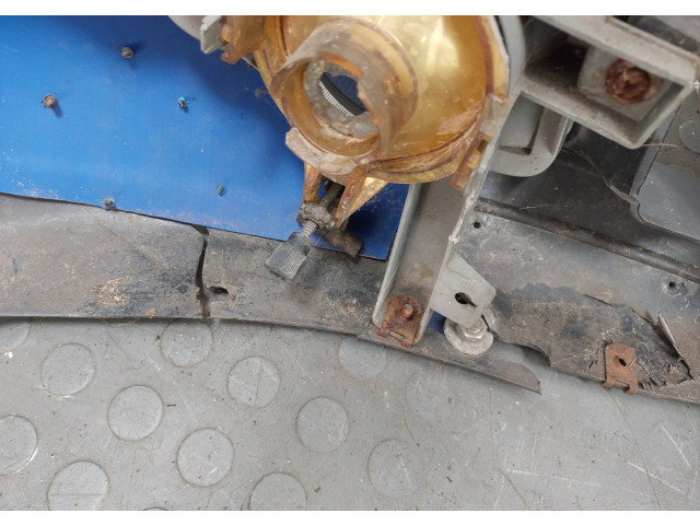 Бампер  Volvo S40 / V40 1995-2004 передний   