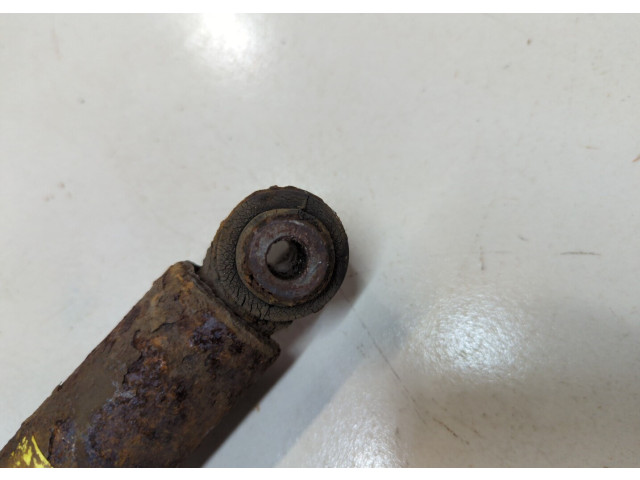 Стойка амортизатора  Mercedes E W212 2009-2013      