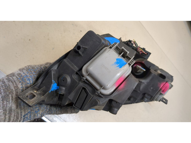 Фара передняя Mitsubishi Colt 2002-2012 правая