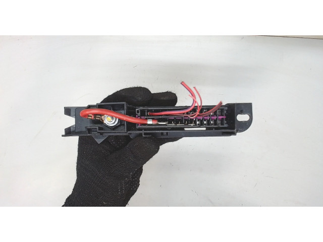 Блок предохранителей  Audi A8 (D3) 2005-2007      4f1941824     