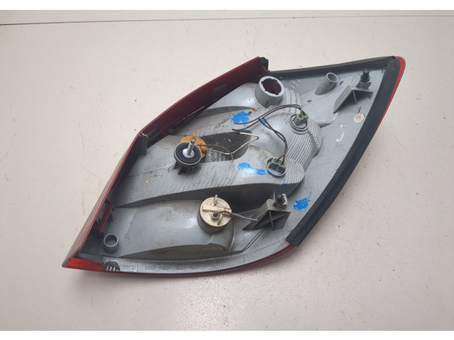 Задний фонарь 5J6945111A