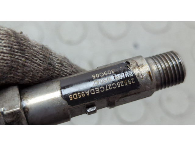 Форсунка топливная Jaguar X-Type 2001-2009 4S7Q9K546BD, EJDR00504Z