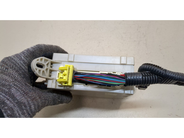 Блок предохранителей Lexus LS460 2006-2012