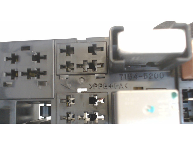 Блок предохранителей Cadillac STS 2004-2011 71545200 3.6