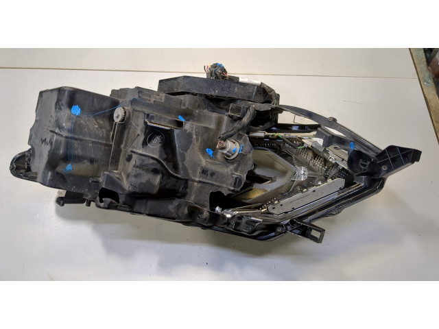 Фара передняя  Nissan Rogue 2014-2020 правая 