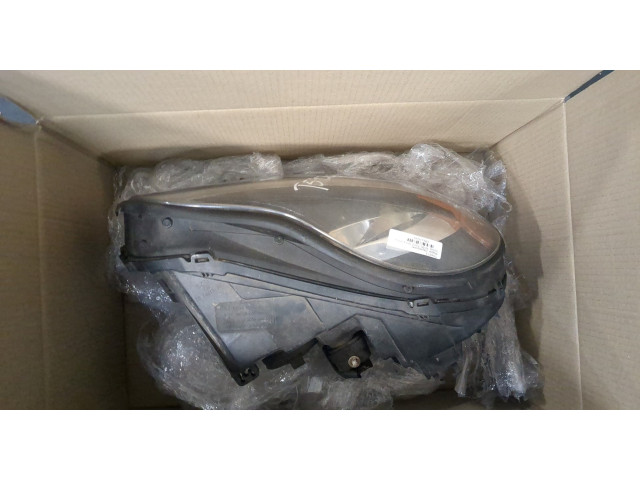 Фара передняя  Volvo XC90 2002-2014 правая 