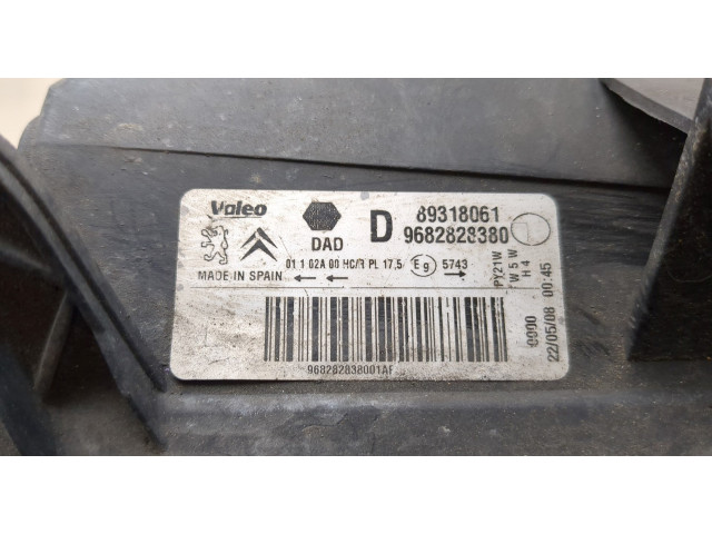 Фара передняя  Citroen Berlingo 2008-2012 правая 