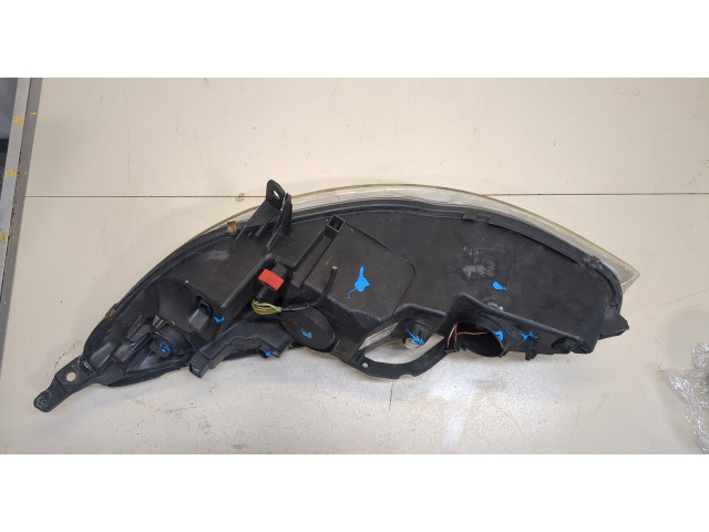 Фара передняя Peugeot 407 правая