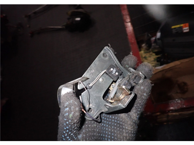 Замок багажника  Fiat Bravo 1995-2006       