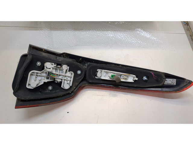 Задний фонарь          