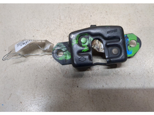 Замок багажника Nissan Titan 2003-2007