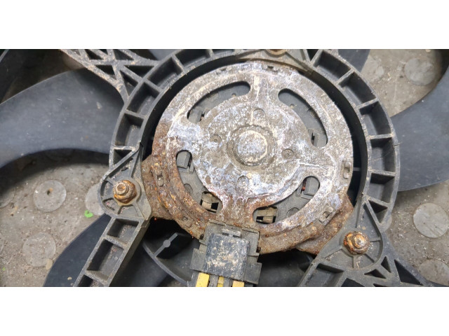 Вентилятор радиатора  Fiat Punto Evo 2009-2012     1.4 бензин       