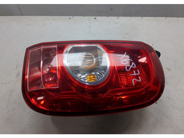 Задний фонарь          