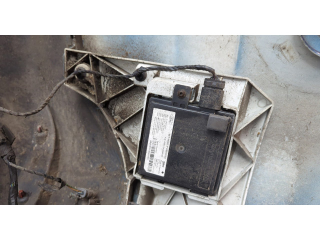 Бампер  Ford Focus 3 2011-2015 задний   1719100, BM5117866AC, 1719425, BM5117865ADXWAA, 2121135, BM5117864AEXWAA