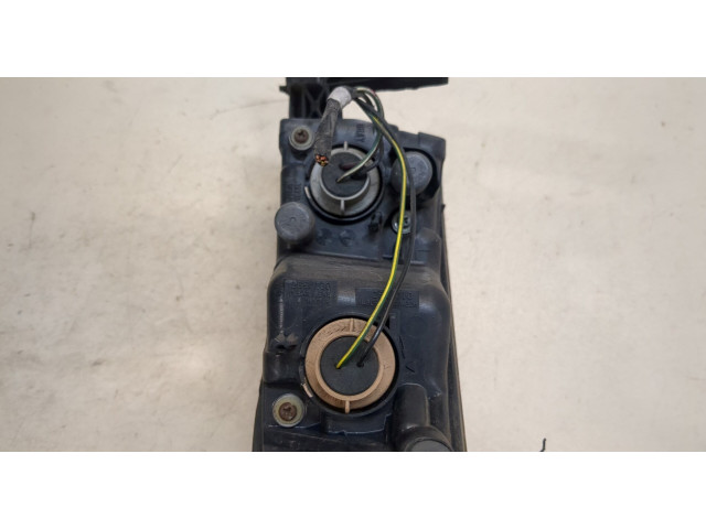 Задний фонарь