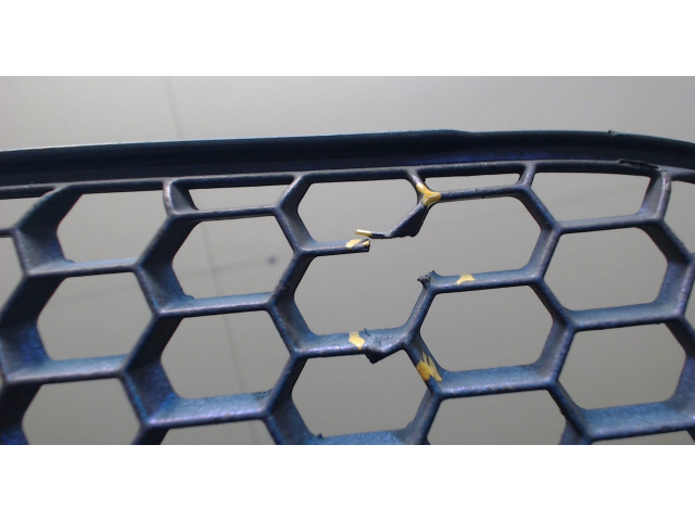 Решетка радиатора  Mitsubishi Eclipse 2005-2011          2.4 MN142107