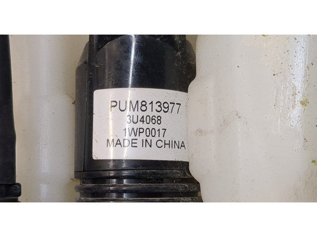 Бачок омывателя  Cadillac XT4    