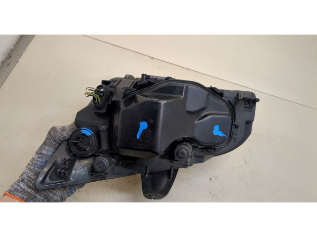 Фара передняя  Ford Focus 2 2005-2008 правая 