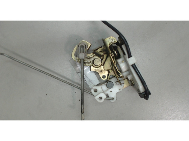 Замок багажника  Mitsubishi Pajero Pinin       