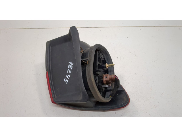 Задний фонарь