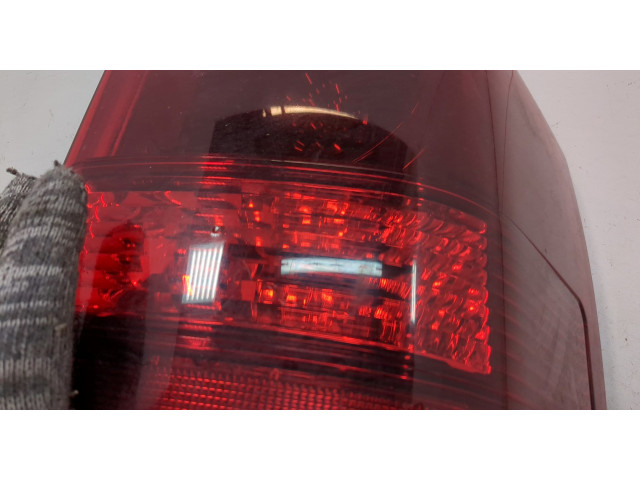 Задний фонарь