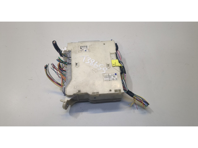 Блок предохранителей  Lexus IS 2005-2013          2.2