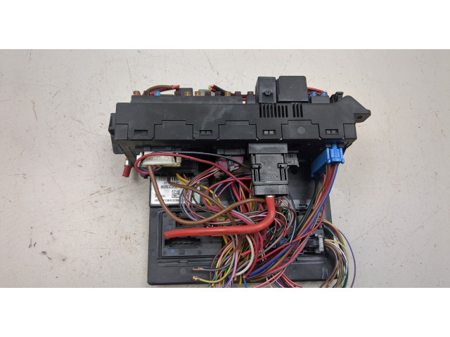 Блок предохранителей Mercedes CLS C219 2004-2010