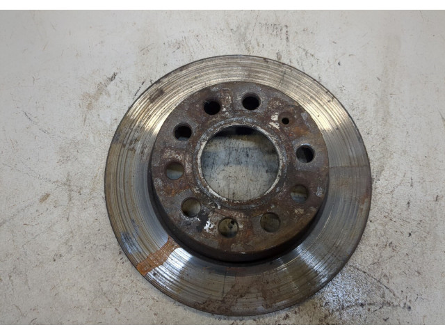 Диск тормозной Volkswagen Golf Plus 1.9 задний 1K0615601AB