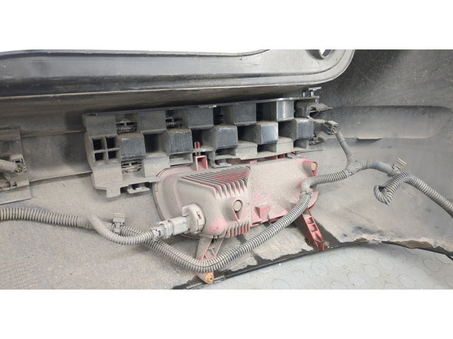 Бампер  Peugeot 5008 2009-2016 задний   7410KR