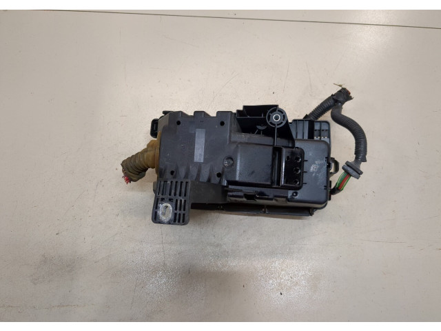 Блок предохранителей Volvo XC90 2002-2006 30728132