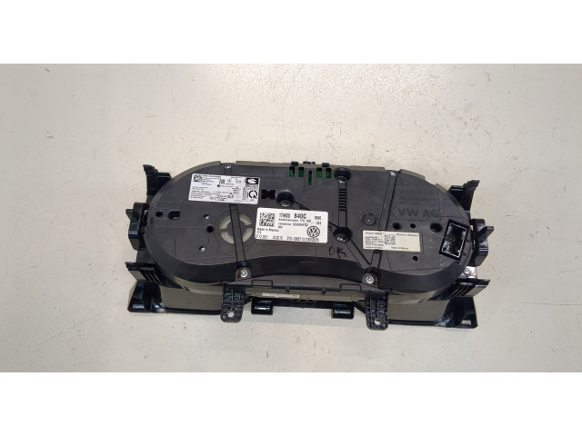 Панель приборов Volkswagen Jetta 7 2018-