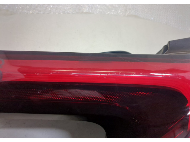 Задний фонарь 8330B329