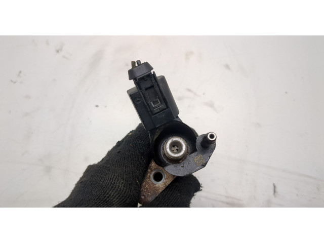 Форсунка топливная Jeep Grand Cherokee 2004-2010 5175827AA