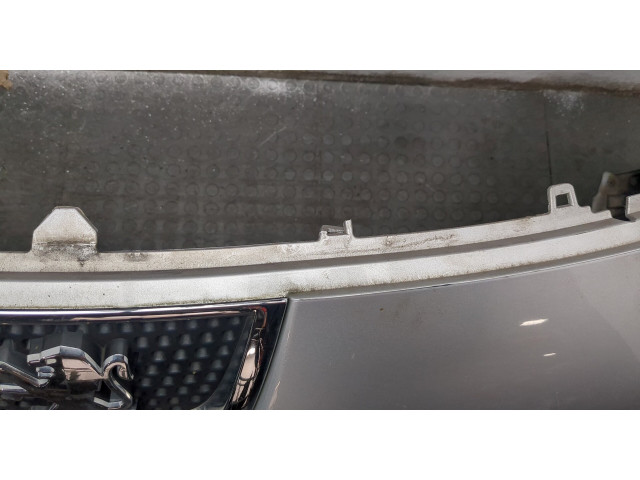 Бампер  Peugeot 3008 2009-2016 передний   