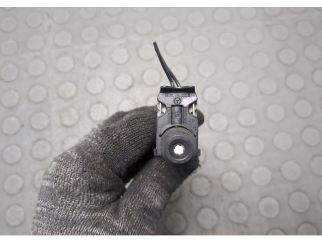 Форсунка топливная  Mercedes C W204 2006-2015    A6460700987, EJBR04201D     